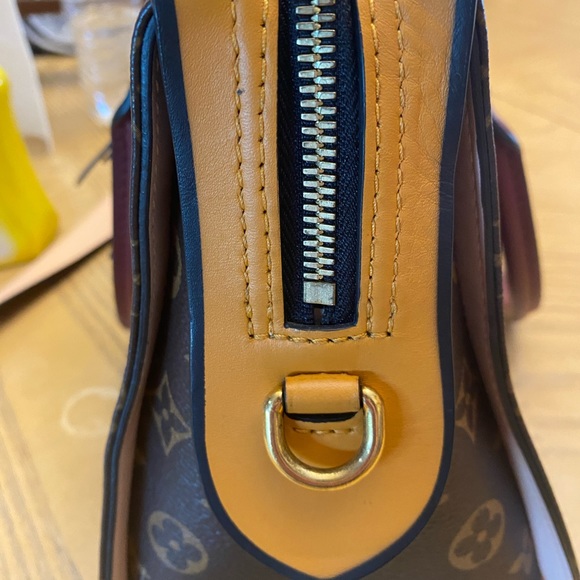 Louis Vuitton Monogram Canvas Tuileries - Picture 16 of 16